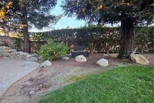 13557 Pineridge Ct, Yucaipa, CA 92399 - Photo 42