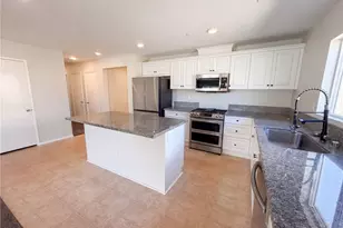 14220 Bison Ct, Victorville, CA 92394 - Photo 2
