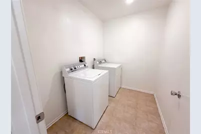 14220 Bison Court, Victorville, CA 92394 - Photo 16