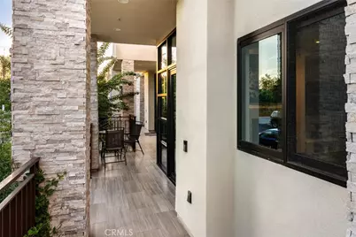 18717 Redwing, Tarzana, CA 91356 - Photo 28