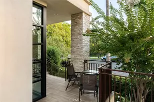 18717 Redwing, Tarzana, CA 91356 - Photo 30