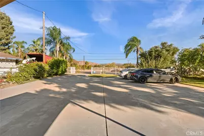 4337 Riverview, Jurupa Valley, CA 92509 - Photo 6