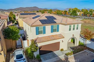 30458 Village Knoll Dr, Menifee, CA 92584 - Photo 2