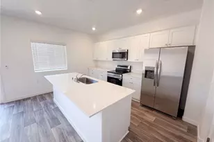3267 Carambola, Clovis, CA 93619 - Photo 2