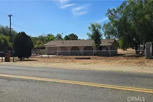 22401 Ellis Ave, Perris, CA 92570 - Photo 2