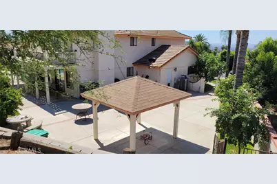 11320 Ridgemont, Moreno Valley, CA 92557 - Photo 8