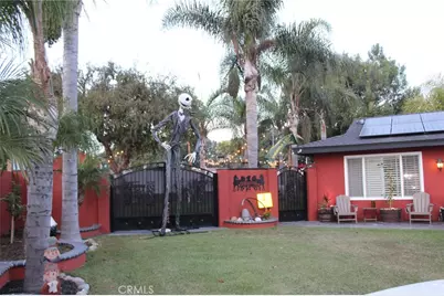 1405 Halladay, Santa Ana, CA 92707 - Photo 6