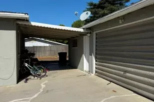 1425 W Hays, Banning, CA 92220 - Photo 10