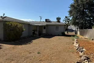 1425 W Hays, Banning, CA 92220 - Photo 4
