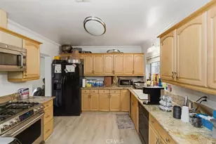 1845 E Colorado, Pasadena, CA 91107 - Photo 12
