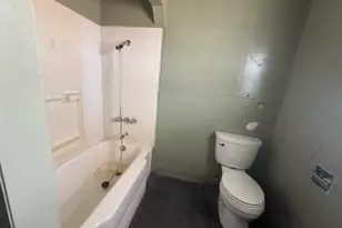 14214 Main Unit C, Hesperia, CA 92345 - Photo 8