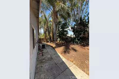 6864 Olympia Dr, Riverside, CA 92503 - Photo 10