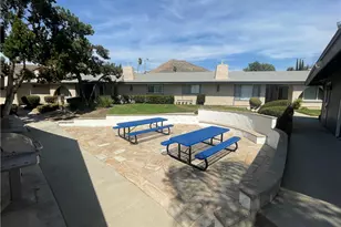2891 Canyon Crest Dr, Riverside, CA 92507 - Photo 16