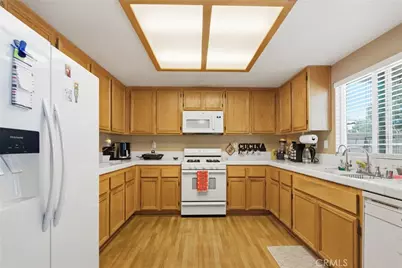 44846 Fenhold, Lancaster, CA 93535 - Photo 12