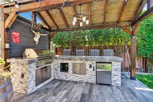 8082 Summer Pl, Fontana, CA 92336 - Photo 38
