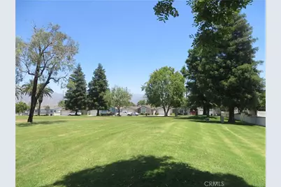 140 W Pioneer #67, Redlands, CA 92374 - Photo 4