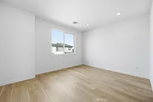 27326 Seven Oaks Ln, Valencia, CA 91381 - Photo 18