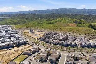 27326 Seven Oaks Ln, Valencia, CA 91381 - Photo 28
