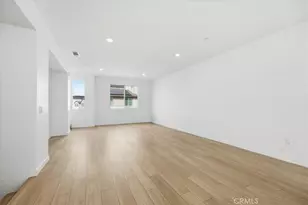 27326 Seven Oaks Ln, Valencia, CA 91381 - Photo 14