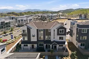 27326 Seven Oaks Ln, Valencia, CA 91381 - Photo 32