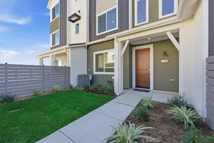 27326 Seven Oaks Ln, Valencia, CA 91381 - Photo 2