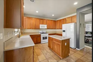 16735 Desert Star, Victorville, CA 92394 - Photo 16