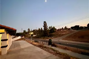 15290 Golden Star Ave, Riverside, CA 92506 - Photo 22