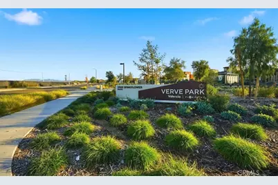 27308 Bear Creek Lane, Valencia, CA 91381 - Photo 32