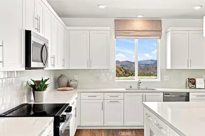27604 Barefoot Place, Valencia, CA 91381 - Photo 26