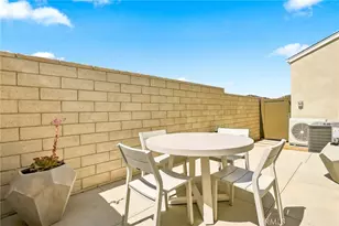 27604 Bareroot Pl, Valencia, CA 91381 - Photo 8