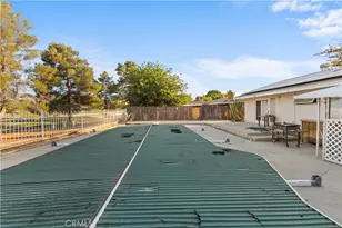 16092 Lakewood Pl, Victorville, CA 92395 - Photo 6