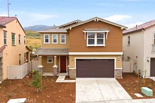 23712 Wilcox Dr, Newhall, CA 91321 - Photo 4