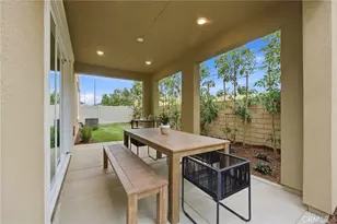 23712 Wilcox Dr, Newhall, CA 91321 - Photo 16