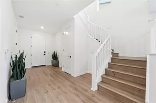 23712 Wilcox Dr, Newhall, CA 91321 - Photo 18