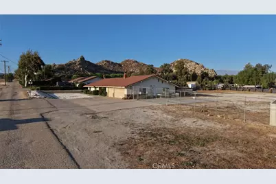 27390 Alessandro, Moreno Valley, CA 92555 - Photo 10