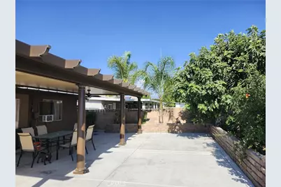 855 Cameo Avenue, Hemet, CA 92543 - Photo 32