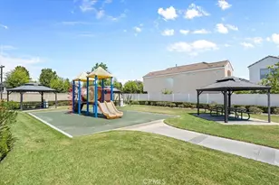 10130 Andy Reese Ct, Garden Grove, CA 92843 - Photo 40