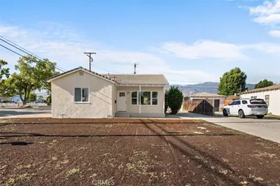 304 E 28th Street, San Bernardino, CA 92404 - Photo 2