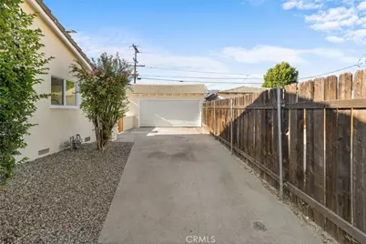 304 E 28th Street, San Bernardino, CA 92404 - Photo 12