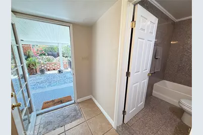 6033 Brockton, Riverside, CA 92506 - Photo 22