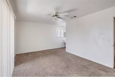 8941 Cottonwood, Hesperia, CA 92345 - Photo 18