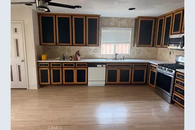 189 Ropango, Hemet, CA 92545 - Photo 2