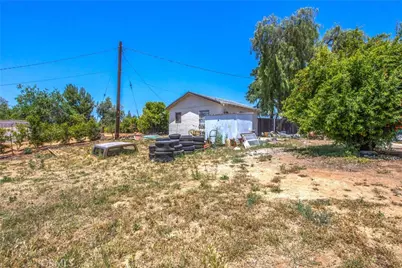 12190 Gladys, Yucaipa, CA 92399 - Photo 34