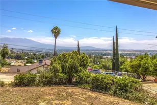 12190 Gladys, Yucaipa, CA 92399 - Photo 36