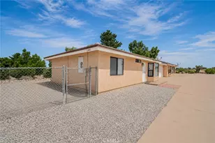 11461 Oasis, Pinon Hills, CA 92372 - Photo 10