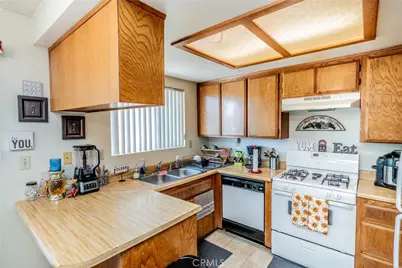 11461 Oasis, Pinon Hills, CA 92372 - Photo 16