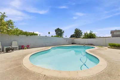 379 E Randall, Rialto, CA 92376 - Photo 2