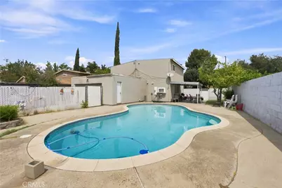 379 E Randall, Rialto, CA 92376 - Photo 12