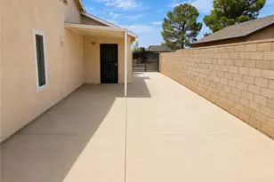 17805 Carson Circle, Adelanto, CA 92301 - Photo 10