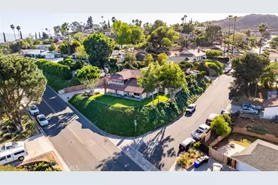 5425 Golden West, Riverside, CA 92509 - Photo 4